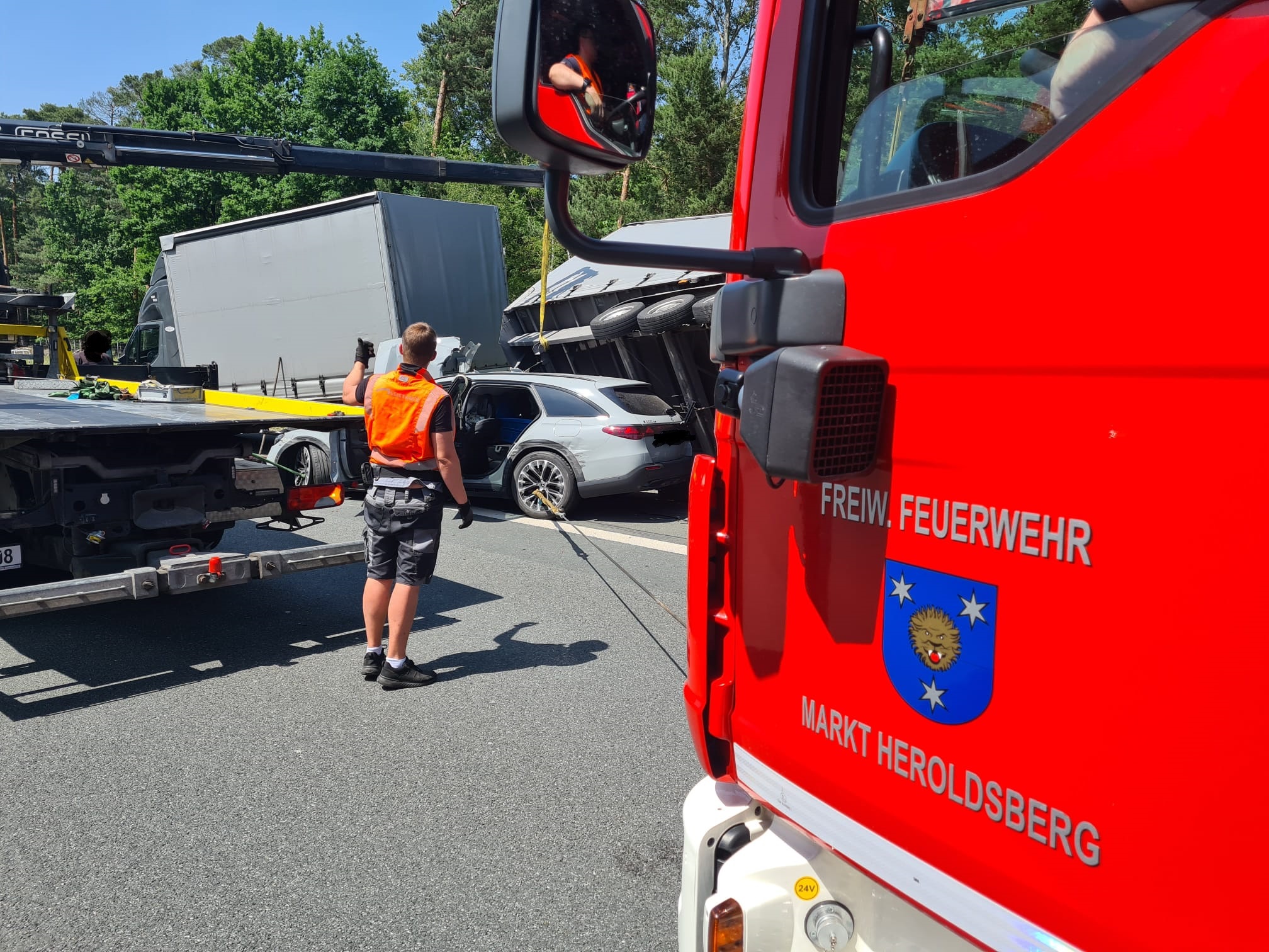 25-06-13 18-42-29 6990 bearbeitet.jpg